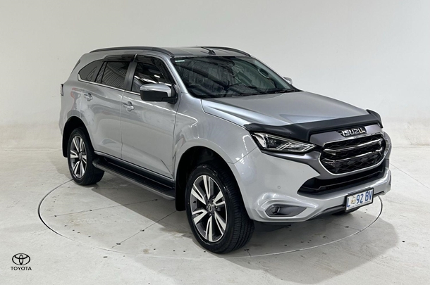 Image of 2022 Isuzu MU-X LS-T