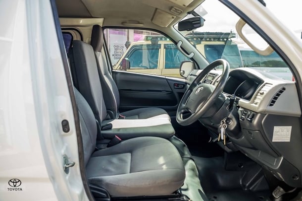 2012 Toyota Hiace Base in White