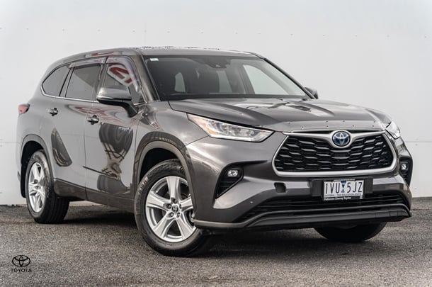 Image of 2021 Toyota Kluger GX