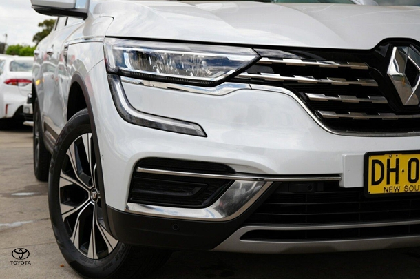 2023 Renault Koleos Life in White