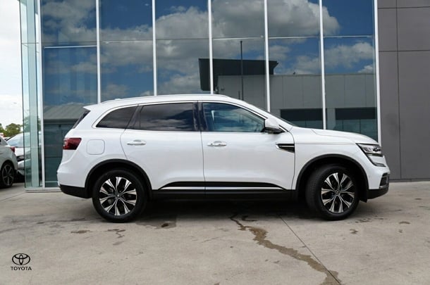 2023 Renault Koleos Life in White