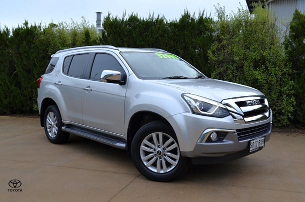 Image of 2018 Isuzu MU-X LS-T