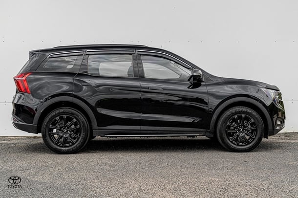 2024 Mahindra XUV700 AX7L Black Edition in Other