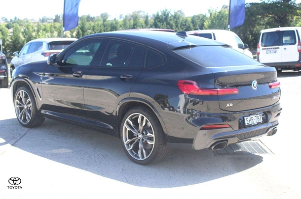 2019 BMW X4 M40i in Black