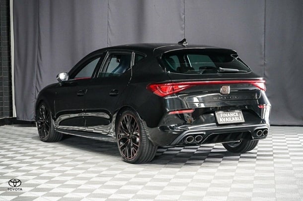 2022 CUPRA Leon VZx in Black