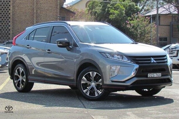 2018 Mitsubishi Eclipse Cross ES in Silver