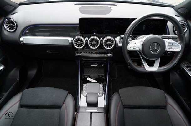 2021 Mercedes-Benz GLB-Class GLB250 in Black