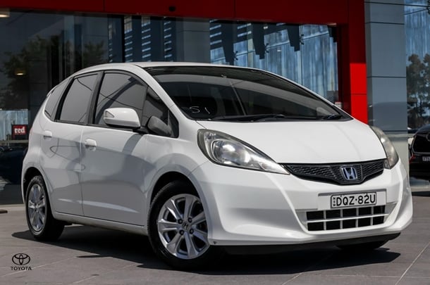 2013 Honda Jazz Vibe in White