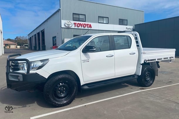 Image of 2017 Toyota Hilux SR