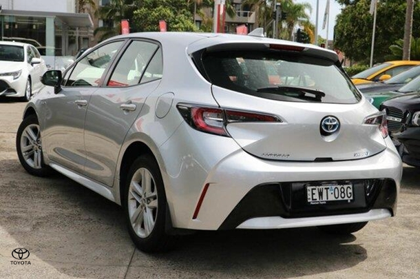 2022 Toyota Corolla Ascent Sport in Silver