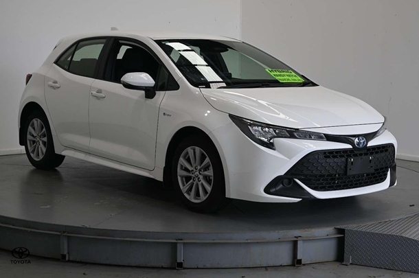 2024 Toyota Corolla Ascent Sport in White