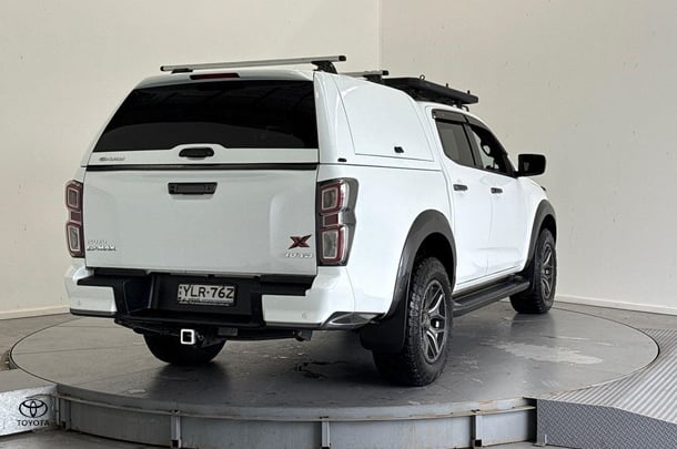 2021 Isuzu D-MAX X-TERRAIN in White