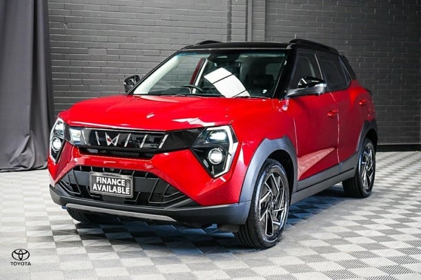 2025 Mahindra XUV3XO AX7L in Other
