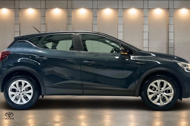 2022 Renault Captur Zen in Other