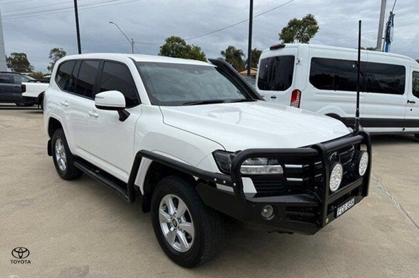 Image of 2023 Toyota Landcruiser GX