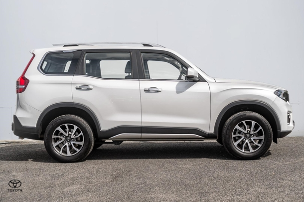 2023 Mahindra Scorpio Z8L in Other