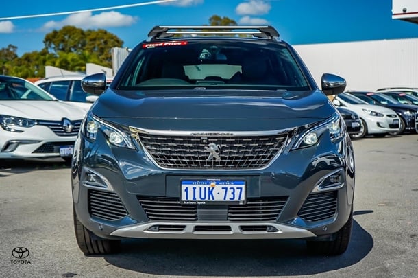 2018 Peugeot 3008 GT in Grey