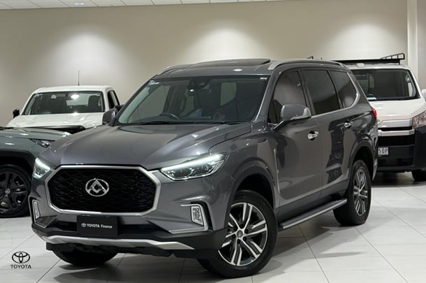 2023 LDV D90 Executive in Grey