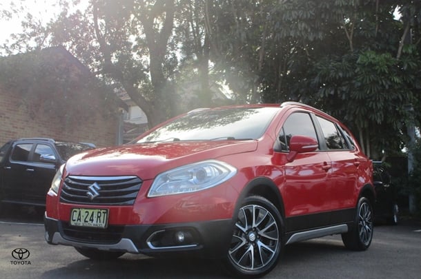 2014 Suzuki S-Cross GLX in Red