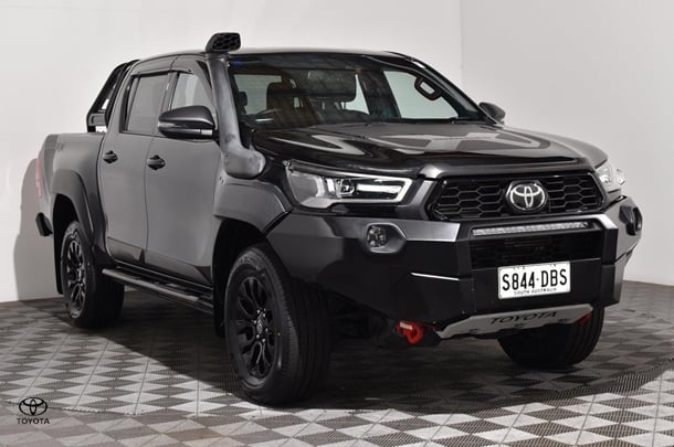 Image of 2022 Toyota Hilux 4x4 Rugged X
