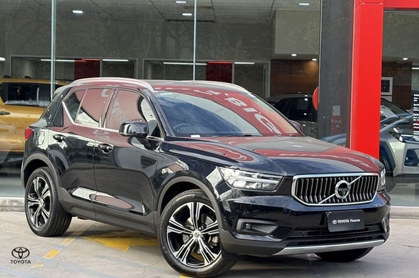 Image of 2021 VOLVO XC40 T4 Inscription