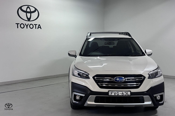 2022 Subaru Outback AWD in White