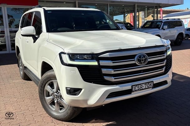 Image of 2022 Toyota Landcruiser VX