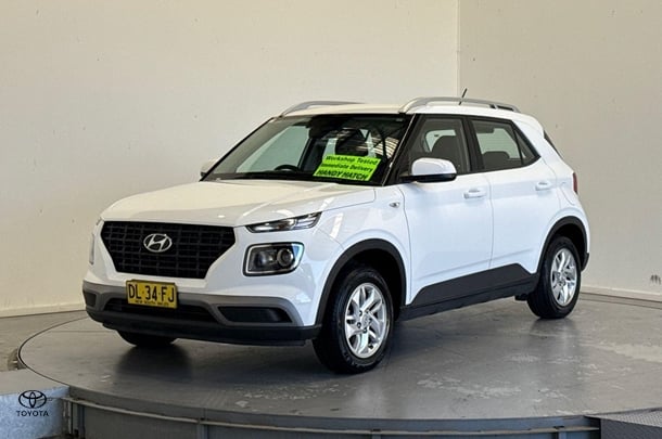 Image of 2024 Hyundai Venue Base