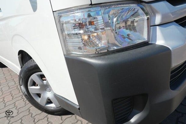 2018 Toyota Hiace Commuter in White