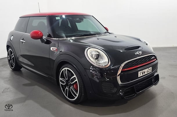 2015 MINI Hatch Cooper S in Black