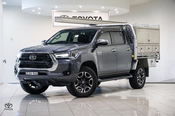 2022 Toyota Hilux SR5 in Grey
