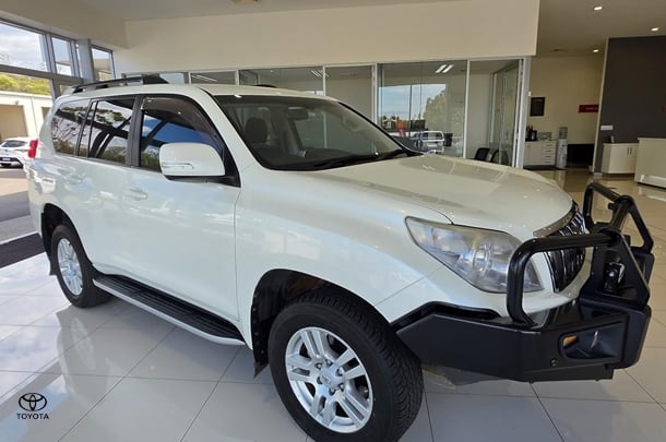 Image of 2010 Toyota Landcruiser Prado VX