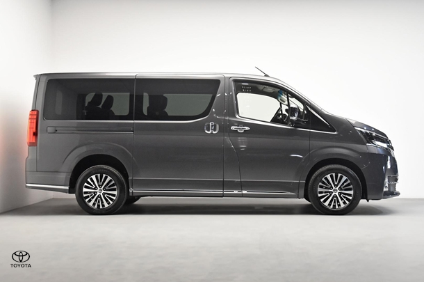 2024 Toyota Granvia Standard in Silver