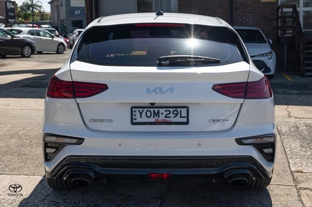 2023 Kia Cerato GT in Snow White Pearl (Swp)