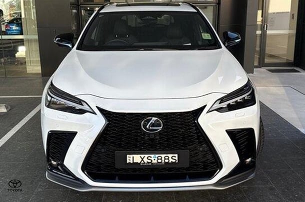 2024 Lexus NX NX450h+ F Sport in White