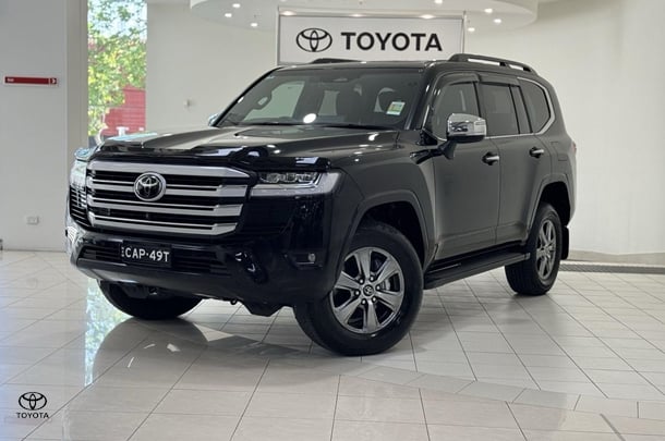 Image of 2025 Toyota Landcruiser Sahara