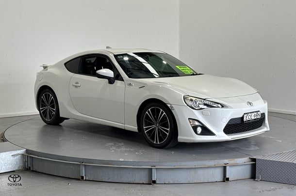 2014 Toyota 86 GTS in White
