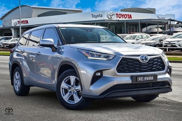 Image of 2021 Toyota Kluger GX