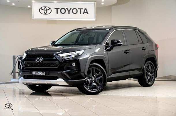 2025 Toyota RAV4 Edge in Black