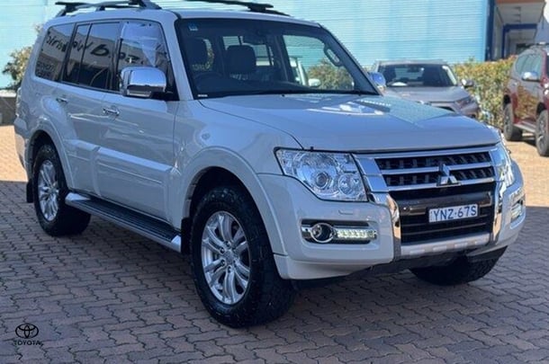 Image of 2020 Mitsubishi Pajero GLS