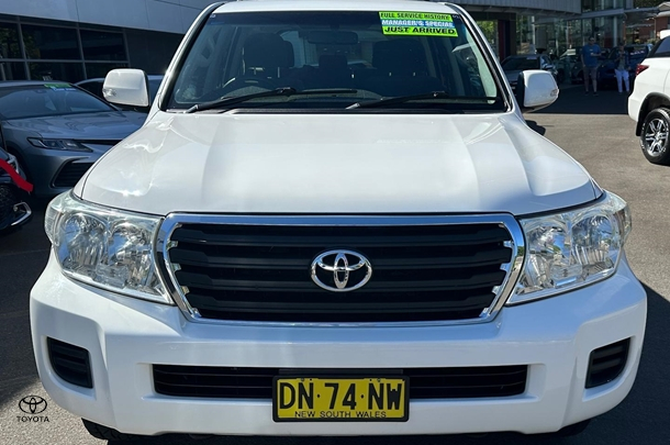 2012 Toyota Landcruiser GXL in White