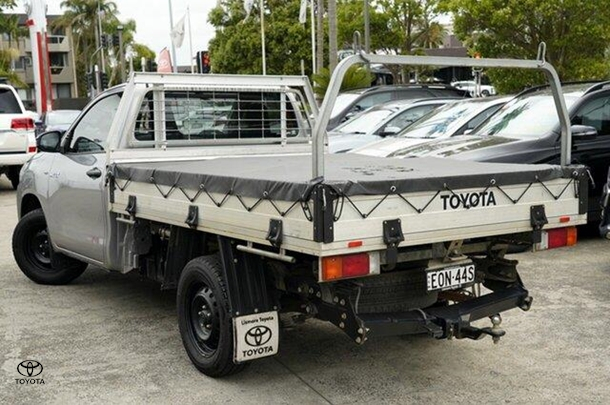 2021 Toyota Hilux Workmate in Silver