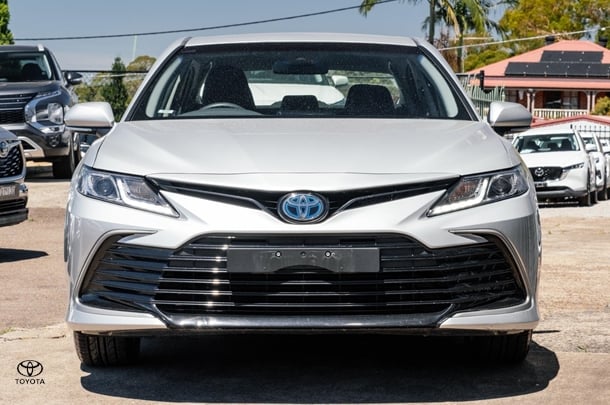 2022 Toyota Camry Ascent in Silver