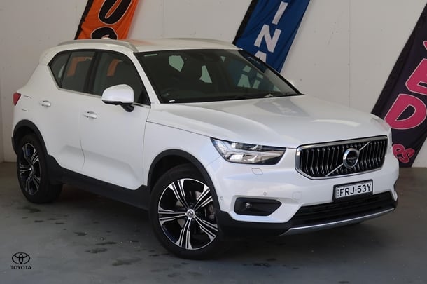 2020 Volvo XC40 T4 Inscription in White