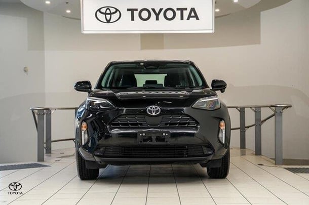 2024 Toyota Yaris Cross GX in Blue