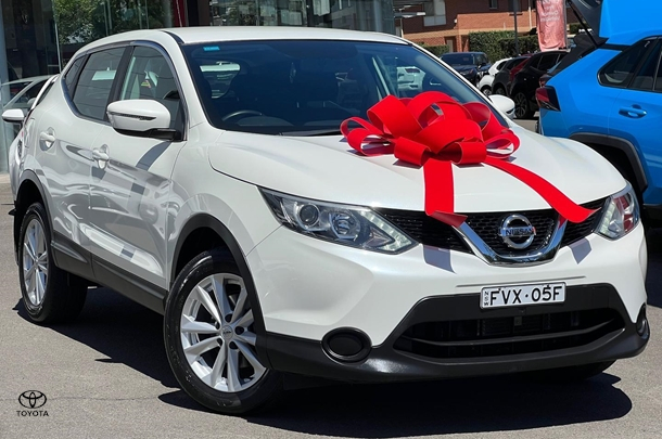 2017 Nissan QASHQAI ST in White