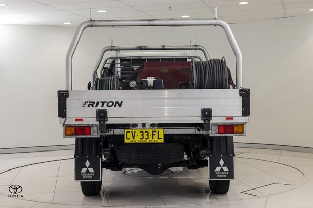 2018 Mitsubishi Triton GLX in White