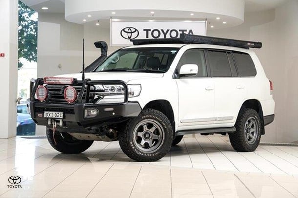2018 Toyota Landcruiser Sahara in White
