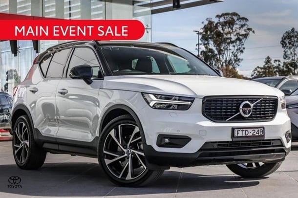 2021 Volvo XC40 T5 R-Design in White