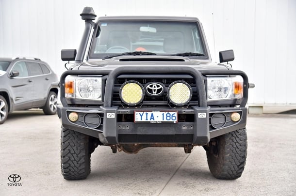 2011 Toyota Landcruiser GX in Silver